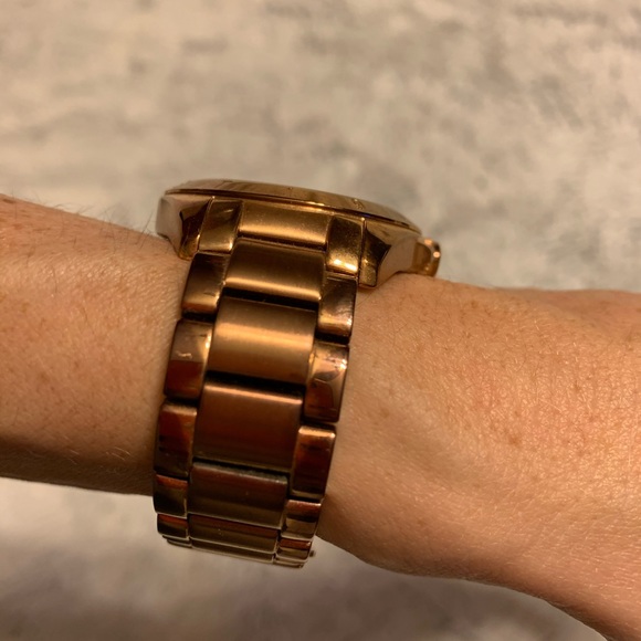 Rose Gold Coach Watch - Picture 4 of 7